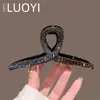 Nuevo Estilo Primavera y Verano Exquisito Pinza de Garra Totalmente de Diamante para Mujer, Elegante Pinza de Tiburón Negra para la Parte Posterior de la Cabeza, Accesorio para el Cabello de Alta Gama