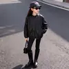 Chaqueta de cuero para niña, nueva colección otoño 2026, chaqueta de cuero elegante y moderna para niños, top de manga corta para niños mayores