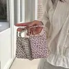 Funda de Teléfono Personalizada Estilo Coreano Estampado de Leopardo Adecuada para Apple 17Promax Iphone16 Linda 15P Borde Redondo Anticaída