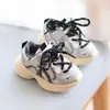 Tênis 'dad shoes' infantis, tênis para meninos e meninas, tamanho 26, modelos de primavera e outono, tênis de malha respirável para bebê andar, tênis modernos para crianças pequenas