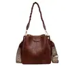 Bolso Versátil de Múltiples Capas para Mujer, Nuevo Bolso de Hombro de Moda Otoño e Invierno, Diseño de Nicho, Sensación de Alta Gama, Bolso Cruzado, Bolso Tipo Cubo