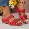 Chinelos de tamanho grande estilo europeu e americano para comércio exterior transfronteiriço, novos sapatos femininos primavera e verão 2026, sandálias femininas com salto plataforma vazado atacado