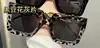 Gafas de sol cuadradas simples de montura grande para mujer, adelgazantes, protección UV, modernas, elegantes, versátiles para salir, gafas de sol unisex