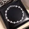 ¡Cristal Iridiscente! Pulsera de Flor de Zirconia Lujo Ligero Nicho Sensación de Alta Gama Pulsera Exquisita Moderna Versátil Accesorios de Pulsera Venta al por Mayor