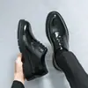 Zapatos de Cuero Rojos de Moda para Hombre, Zapatos de Vestir Brogue para Negocios, Zapatos Derby con Aumento Oculto de Altura, Zapatos Casuales de Estilo Británico para Boda de Novio, Tallas Grandes