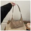 Bolsa de Ombro de Alta Qualidade com Textura e Grande Capacidade Novo Modelo 2025 Feminina Simples Moda Tendência Casual Bolsa Transversal de Couro Patente