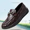 Sapatos Masculinos 2026 Novo Estilo Primavera Mocassins de Couro Bovino Couro Macio Solado Macio Slip-On Casuais para Dirigir para Homens