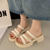 2025 Novo Estilo Pequena Plataforma Praia Uso Bidirecional Deslumbrantes Chinelos Slip-On Estilo Fada de Sola Grossa que Aumentam a Altura com Saia