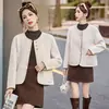 Colección de otoño 2026: abrigo de lana nuevo, simple, moderno y casual