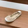Zapatos retro de gamuza con punta cuadrada para aumentar la altura, nuevos planos de ballet versátiles para otoño, con lazo