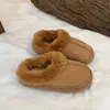 Zapatillas de Felpa Gruesa Antideslizantes de Suela Gruesa con Piel para Uso en Exteriores para Mujer 2026 Nuevo Estilo Invierno Versátiles Cálidas de Algodón para la Nieve