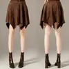 Falda A-line irregular de gamuza vintage para mujer, nueva colección otoño 2026, de cintura alta, falda corta versátil en un estilo moderno