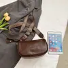 Bolso de Mano Retro de Cuero Aceitado y Encerado para Mujer 2025 Nuevo Correa Ancha de Hombro Bolso Cruzado de Hombro Único Sensación de Alta Gama Pequeño Bolso para el Brazo o de Mano