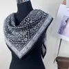 Pañuelo Triangular de Seda para Mujer, Nuevo Estilo Primavera y Verano, Pañuelo de Seda Estampado Retro, Chal Versátil, Pañuelo de Protección Solar, Moderno y Elegante