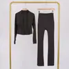 Conjunto Lulu Df de Jaqueta Curta com Capuz e Calça Flare, Roupa de Fitness Yoga Elástica Respirável Justa com Capuz