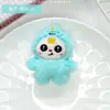 Boneca de Pelúcia Desenho Animado Fofo Cachecol Luvas Pingente Broche Bolsa Acessórios de Grampo de Cabelo Acessórios de Roupa DIY