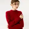 Suéter casual holgado de cachemir grueso para mujer con cuello alto medio, simple suéter de punto básico de otoño e invierno nuevo para abrigarse