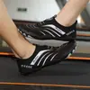 Sapatos Aquáticos de Novo Modelo para Casais Transfronteiriços, Sapatos Aquáticos para Natação na Praia, Sapatos de Fitness para Yoga, Sapatos de Cinco Dedos para Caminhada ao Ar Livre para Homens e Mulheres