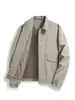 Venta al por mayor transfronteriza: Nueva colección primavera/otoño 2026 de chaquetas de trabajo modernas y a la moda con bolsillos, diseñadas para hombres y adolescentes
