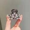 Pasador con Flor de Diamante, Pinza de Agarre de Alta Gama, Pequeño y Exquisito Clip de Tiburón, Pasador para Recogido Parcial en la Parte Posterior de la Cabeza, Sencillo Elegante