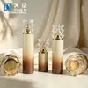 Set de frascos de loción para el cuidado de la piel botellas vacías en stock 30g tapa acrílica giratoria frasco de crema transparente spray degradado OEM