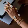 Anillo de Perla Imitación Barroca Jieding Acero de Titanio Pulsera Abierta que No se Desvanece Joyería de Acero Inoxidable de Alta Gama para Mujeres