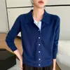 Fornecimento direto atacadista transfronteiriço de camisas Polo de manga comprida com gola, novo estilo retrô americano listrado, blusas femininas de bloqueio de cores de outono e inverno do fabricante
