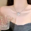 Collar de Flor Hueca con Microincrustaciones de Circonita Estilo Coreano para Mujer, Cadena de Clavícula de Lujo Ligero de Alta Gama, Accesorio de Cuello Súper Elegante 2026