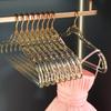 Perchas Acrílicas Estilo Xiaohongshu Tins para Uso Doméstico, Perchas Transparentes Doradas en Polvo que No Dejan Marca, Perchas para Ropa, Perchas para Prendas