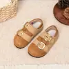 Sapatos Loafers de Couro com Fivela, Fundo Plano, Estilo Novo Outono/Inverno 2026 para Meninas, Retro Infantil, Toque de Luxo, Forro de Veludo Quente