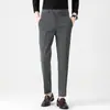 Pantalones Casuales Fluidos para Hombre 2026 Nuevo Primavera/Verano Ajuste Delgado Cónicos Estilo Hong Kong Moda Juvenil Pantalones de Vestir Cortos