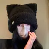 Versátil y moderno gorro de punto cálido estilo coreano para mujer, con orejas de peluche para proteger los oídos, lindo y favorecedor para la cara, gorro de punto con orejas de gato para otoño e invierno