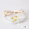 Flores Artificiais Transfronteiriças Flores Margaridas Pequenas de 5 Galhos Acessórios de Decoração DIY para Casa Cabeças de Flores Crisântemo Pequenas de 5 Cabeças Adereços de Flores Artificiais Decorações de Casamento