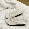 Chanclas retro de lunares con perlas a la moda para uso exterior, sandalias de playa de suela gruesa que aumentan la altura, chanclas que aumentan la altura, zapatillas de casa de moda