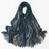 Novo Lenço Longo Plissado de Viscose Tingido Arco-Íris Estilo Étnico Transfronteiriço, Acessório de Viagem Versátil e Fashion, Combinando com Lenço/Xale de Seda