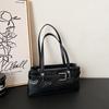 Bolsa Pequena Quadrada Casual Simples 2025 Nova Moda Primavera Moderna Bolsa Feminina para Trabalho Design de Nicho Textura Bolsa de Ombro