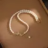 Collar de Perlas Naturales para Mujer, Exquisita y Dulce Cadena para Clavícula con Cuentas de Mariposa, Collar de Borla Dorada de Lujo Ligero