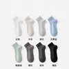 Meias 100% Algodão para Homens, Estilo Fino de Verão, Algodão Puro, Resistentes a Odores, Absorventes de Suor, Meias Cano Médio, Meias Esportivas e Sociais Masculinas Zhuji