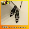 Sapatos de Salto Alto de Nicho Inspirados em Designers, Sandálias Fechadas Estilo Festa, Novo Modelo 2025, Scarpins Elegantes com Uma Tira e Strass para Eventos Sociais