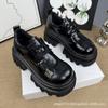 Zapatos de cuero pequeños de suela gruesa de cuero europeo para mujer 2025 nuevo primavera y otoño con cordones aumento de 7 cm mocasines zapatos jk moda