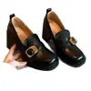 Mocassins Femininos Quadrados Retrô com Salto Bloco Slip-on Outono 2026 Novo Estilo Britânico Salto Alto Petite Sapatos Pequenos de Couro
