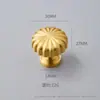 Maçaneta de Abóbora Cobre Puro Estilo Nórdico para Porta de Guarda-roupa Dourada Estilo Japonês Maçaneta Redonda para Gaveta Francesa Furo Único Maçaneta de Trevo de Quatro Folhas