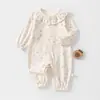 Novidades para o outono: Macacão de algodão puro Classe A para bebês, macacão floral para bebês para passeios, roupas para bebês