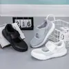 Novos Sapatos de Verão Estilo Mãe, Sandálias, Sapatos Vazados Respiráveis para Caminhada, Sapatos Leves para Idosos, Sapatos Femininos de Tamanho Grande Transfronteiriços, Tamanho 42