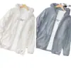 2026 Chaqueta con Capucha de Moda Versátil Nueva para Hombre con Múltiples Bolsillos, Gabardina Estándar de Verano, Cremallera Popular Juvenil