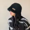 Chapéu de Pescador de Pelúcia com Laço de Tricô de Pelo de Coelho Estilo Japonês para Mulheres, Outono e Inverno Quente Proteção de Orelha Versátil Afina o Rosto Tendência