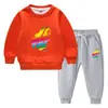 Traje de suéter para niños otoño e invierno 2023 estilo occidental nuevo traje cálido de invierno acolchado de terciopelo de manga larga para niños grandes