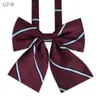 Pajarita JK estilo universitario flor de pluma gigante flor de raíz de cuello cruz cruzada corbata cuerda de cuello de estudiante femenina foto de graduación cinta