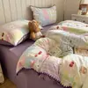 Conjunto de cama de quatro peças em gaze dupla, novo modelo 2026, lençol de cama, roupa de cama, capa de edredom, conjunto de três peças para cama de dormitório, adequado para todas as estações