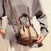 Bolso Cubo de Moda Popular de Este Año 2025 Nuevo Bolso de Hombro Cruzado de Nicho Bolso de Mano de Alta Gama para Mujer
